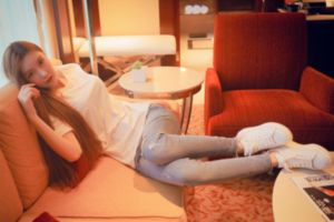 日韩发型师_午夜激情福利视频